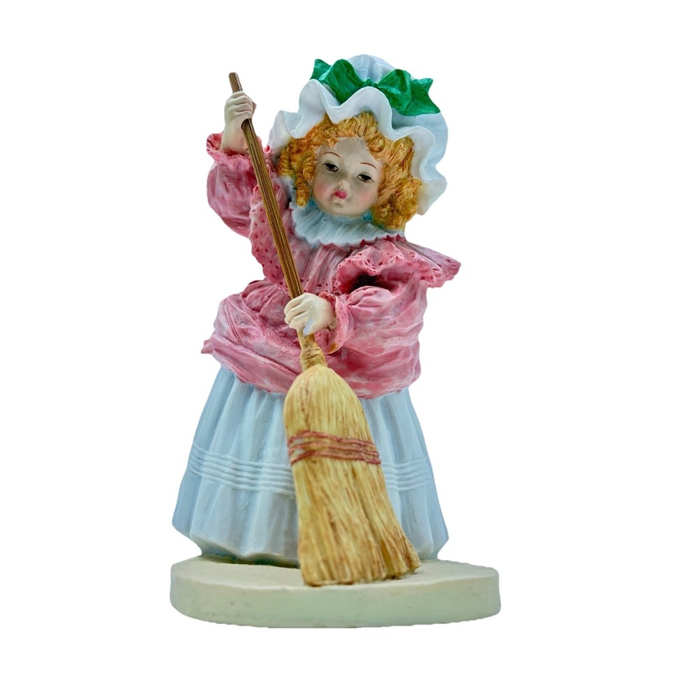 Maud Humphrey Bogart "Cleaning House" 1987  Hamilton Gifts Figurine H1303 Decor